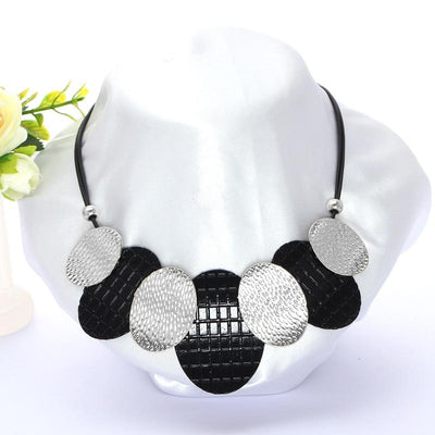 Cute Choker Necklace Oval Metal Sheets Pendant