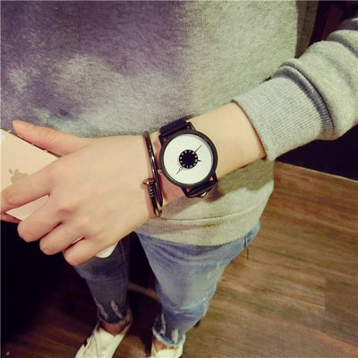 Hot fashion creative watches women men quartz-watch