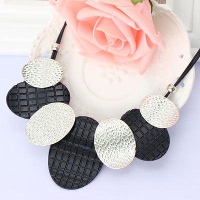 Cute Choker Necklace Oval Metal Sheets Pendant