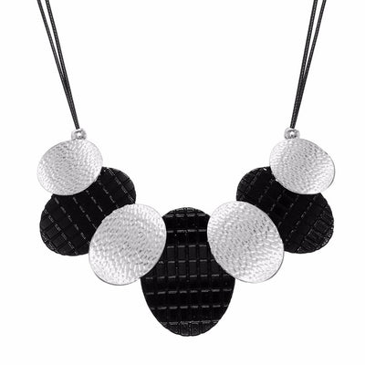 Cute Choker Necklace Oval Metal Sheets Pendant