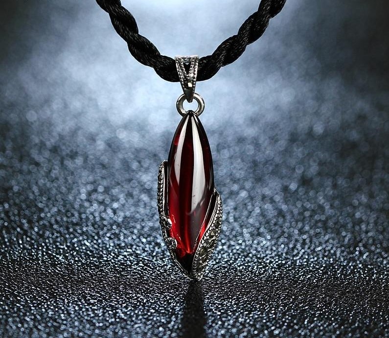 925 Sterling Silver Garnet Pendants