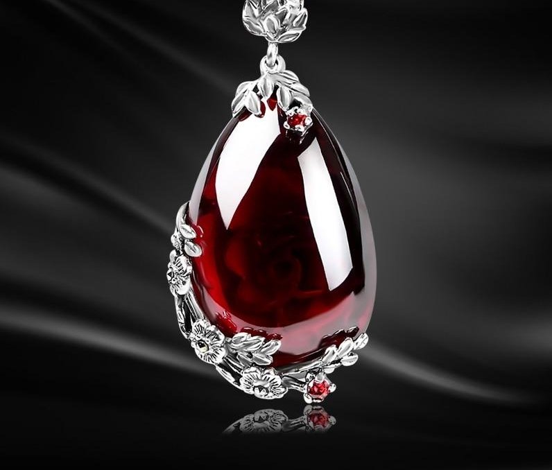100% 925 Sterling Silver Necklace
