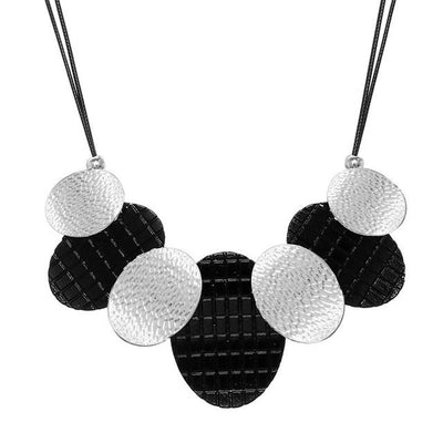 Cute Choker Necklace Oval Metal Sheets Pendant