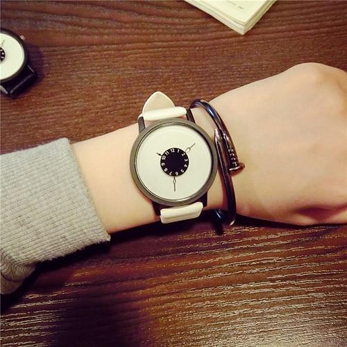 Hot fashion creative watches women men quartz-watch